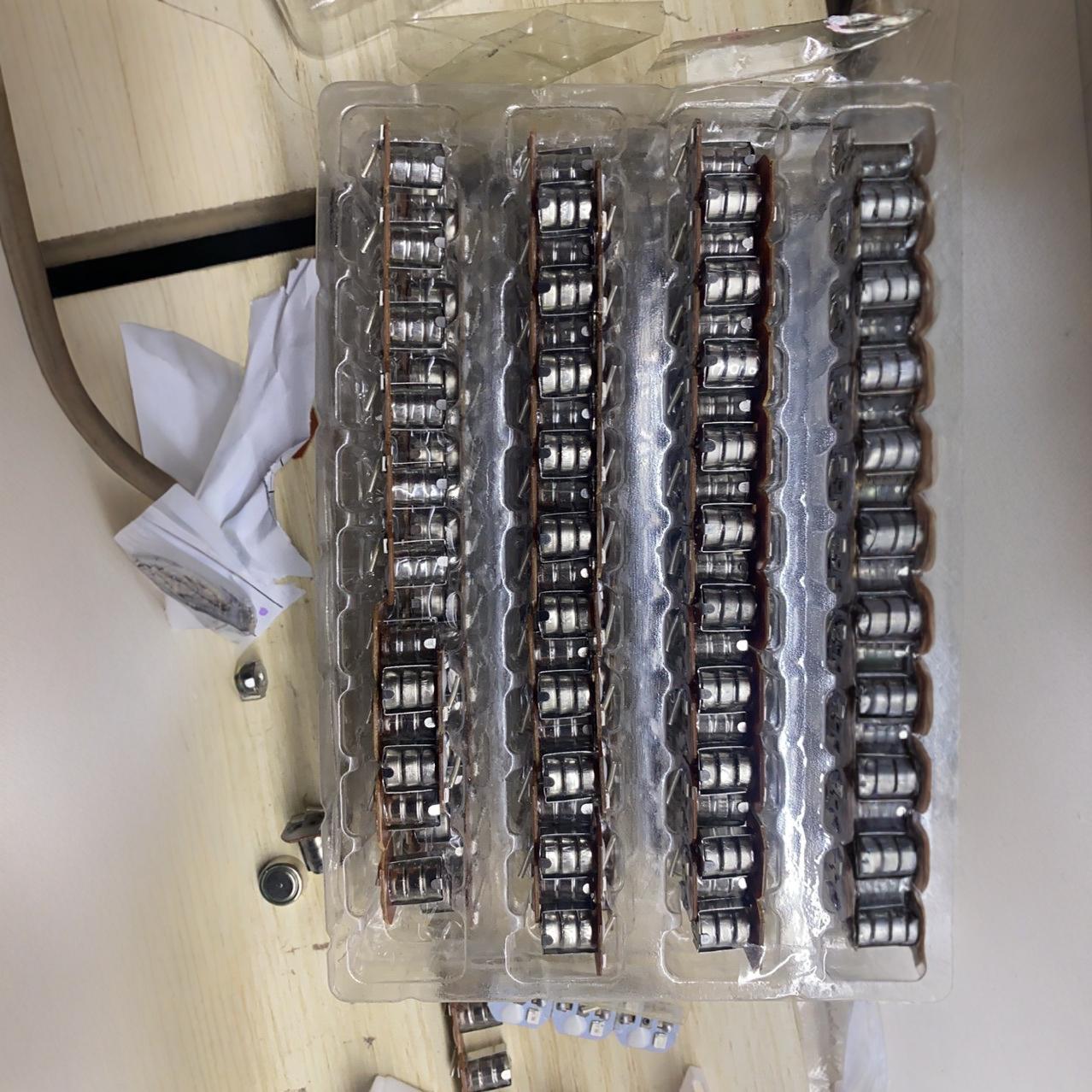 厂家直销红蓝闪光机芯震动灯 塑料发光机芯 儿童发光玩具配件批发