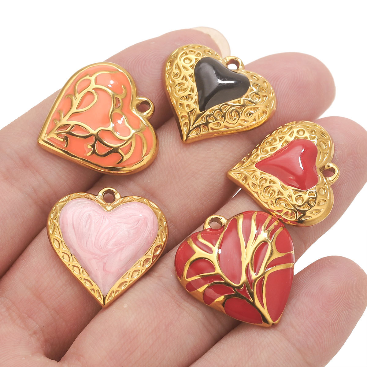 Heart Shape Pattern 1 Piece 304 Stainless Steel PVD Coated Real Gold Plated Heart Shape Pendant Pendant