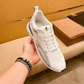 小蜜蜂网面运动跑步鞋男2025夏季新款轻质软底减震透气男士休闲鞋