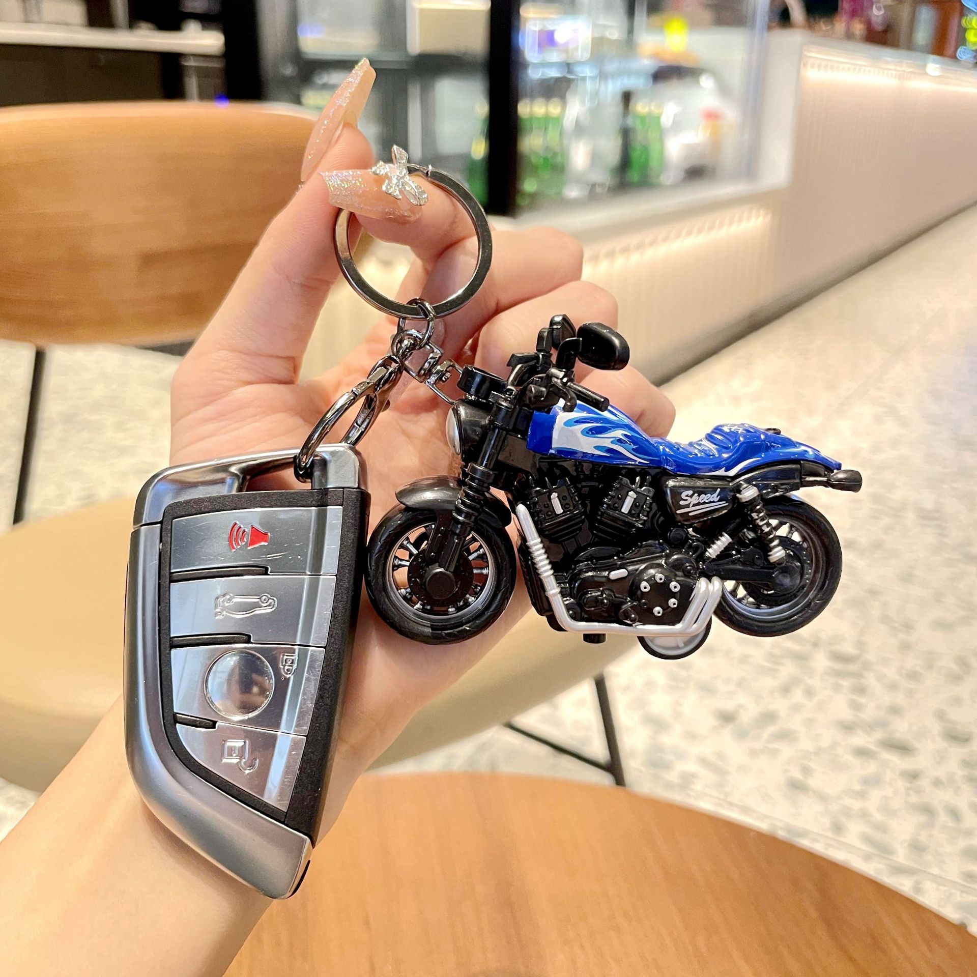 Moda Cool Harley motocicleta pull back motocicleta mini llavero creativo personalizado bolsa de juguete creativo colgante pequeña joyería