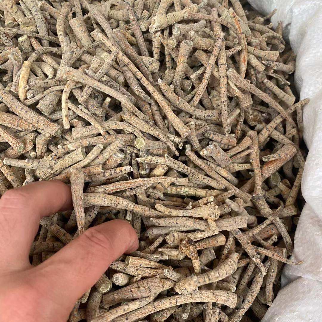 云南文山三七根 三七打粉料 三七特大根四年根 三七粗跟毛根批发-阿里巴巴