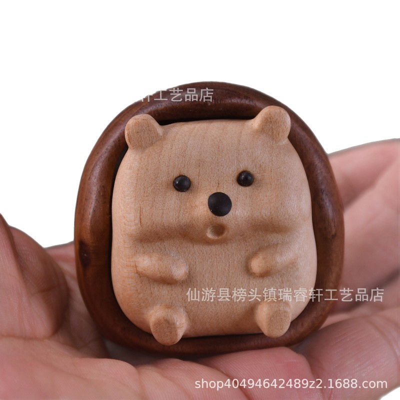 ブナ材の木彫り小さなハリネズミ癒しのドーパミン装飾品無垢材スプライシングクリエイティブ文具ハンドピース無垢材ポータブル|undefined