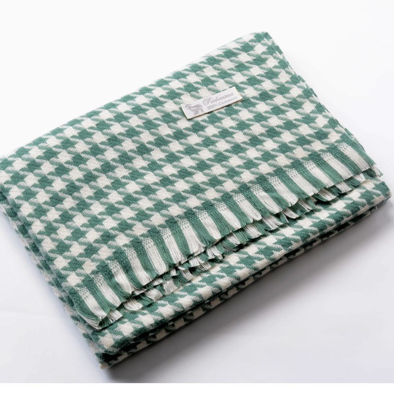 New Autumn And Winter New Houndstooth Plaid Artificial Cashmere Scarf Women's Thickened Warm Air Conditioning Neck Shawl Wholesale display picture 3