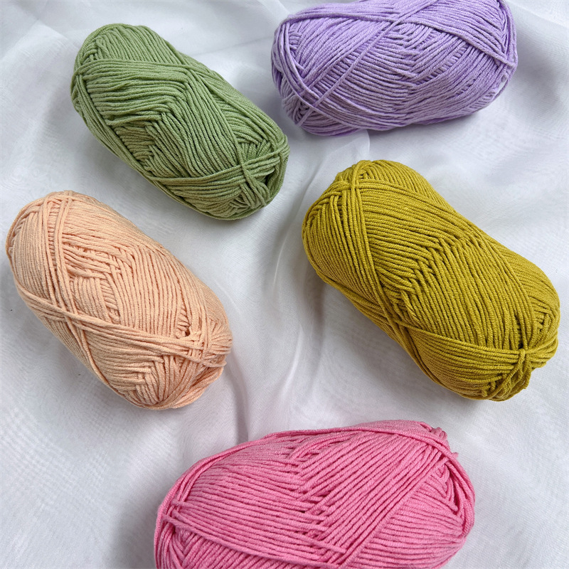 [Envío gratis] productos genuinos de cuatro hebras hilo de algodón de leche hilo de bebé muñeca hilo de algodón ganchillo lindo muñeca lana 4-Strand