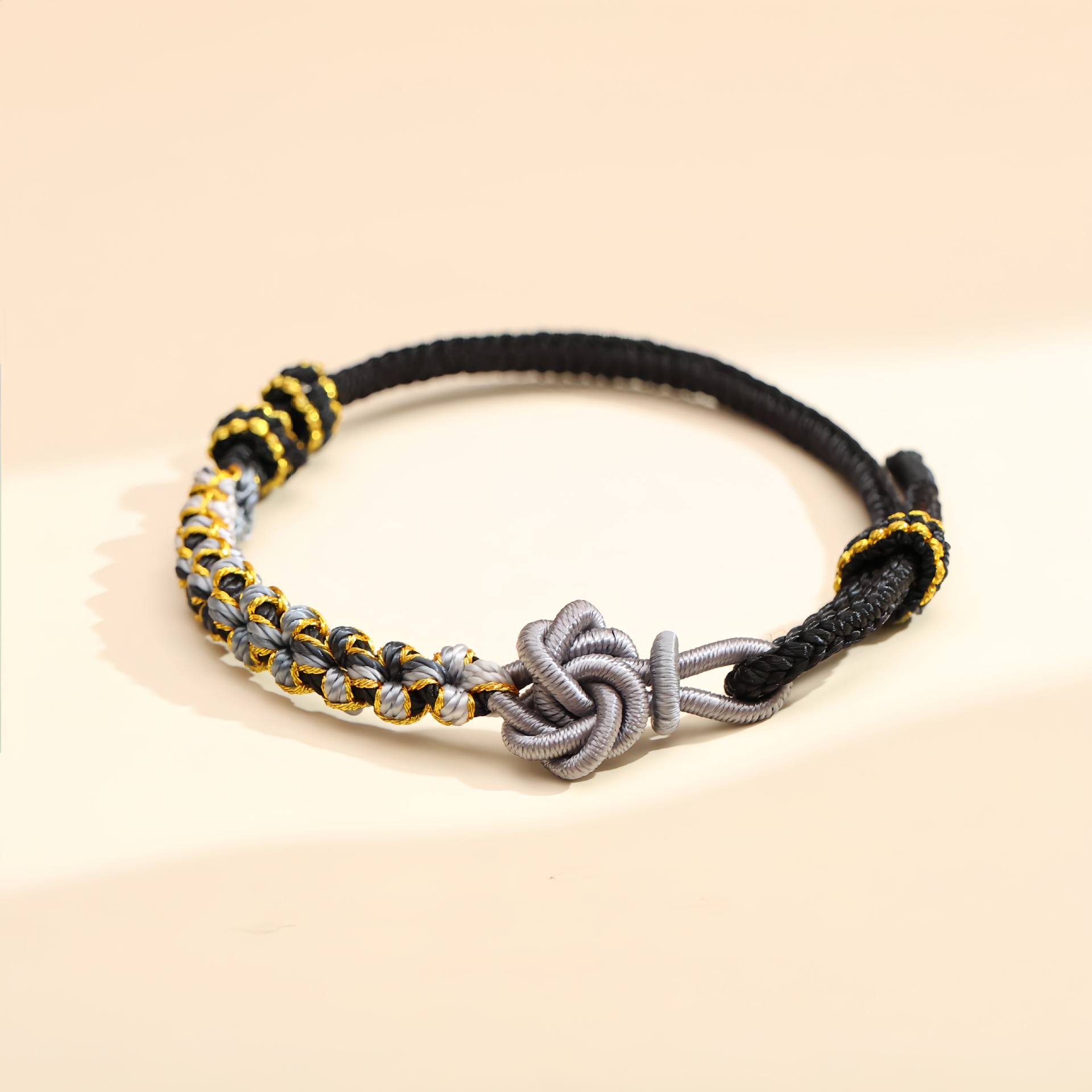 Spinning knot (ten peach blossoms, black)