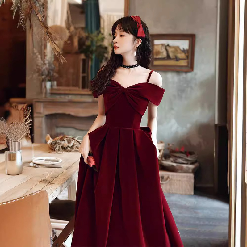 Red Toast Dress 2026 New Style Bride's French-Style Long Off-Shoulder Summer Wedding Engagement Dress for Petite Figures Red Toast Dress 2026 New Style Bride's French-Style Long Off-Shoulder Summer Wedding Engagement Dress for Petite Figures