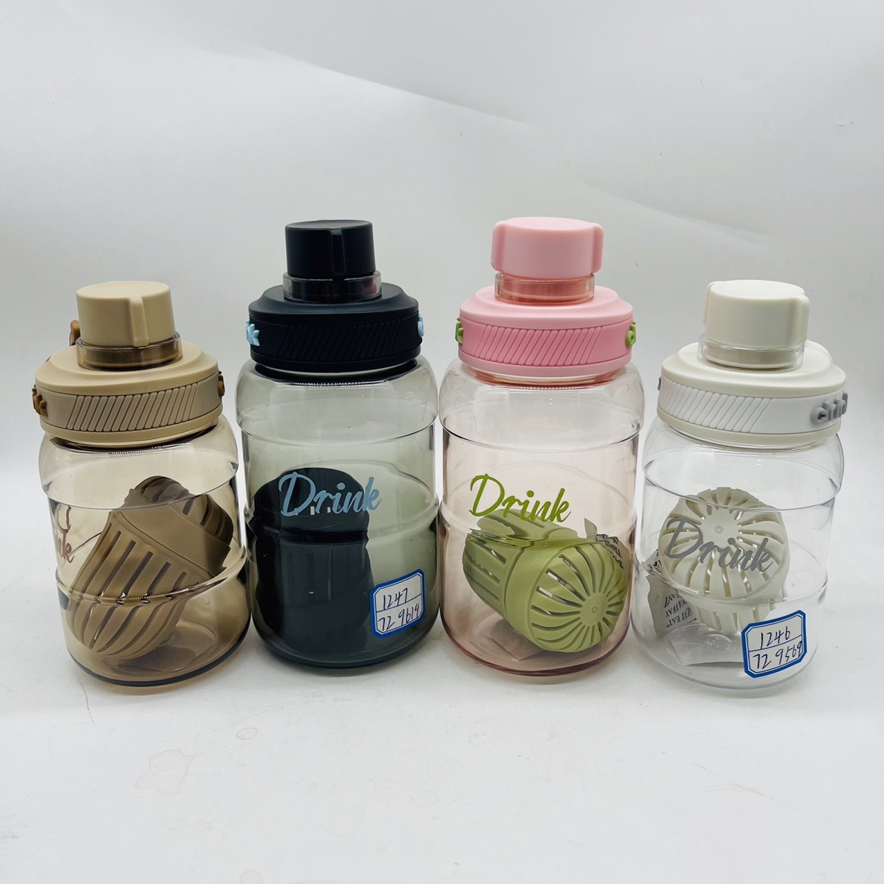 Chengfeng nueva taza de plástico deportivo taza espacial de acondicionamiento 650ml taza de plástico portátil para hombres hervidor botella de agua directa