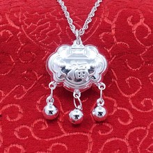 999纯银长命锁吊坠女饰品足银福灯笼平安锁宝宝儿童吊坠2022新款
