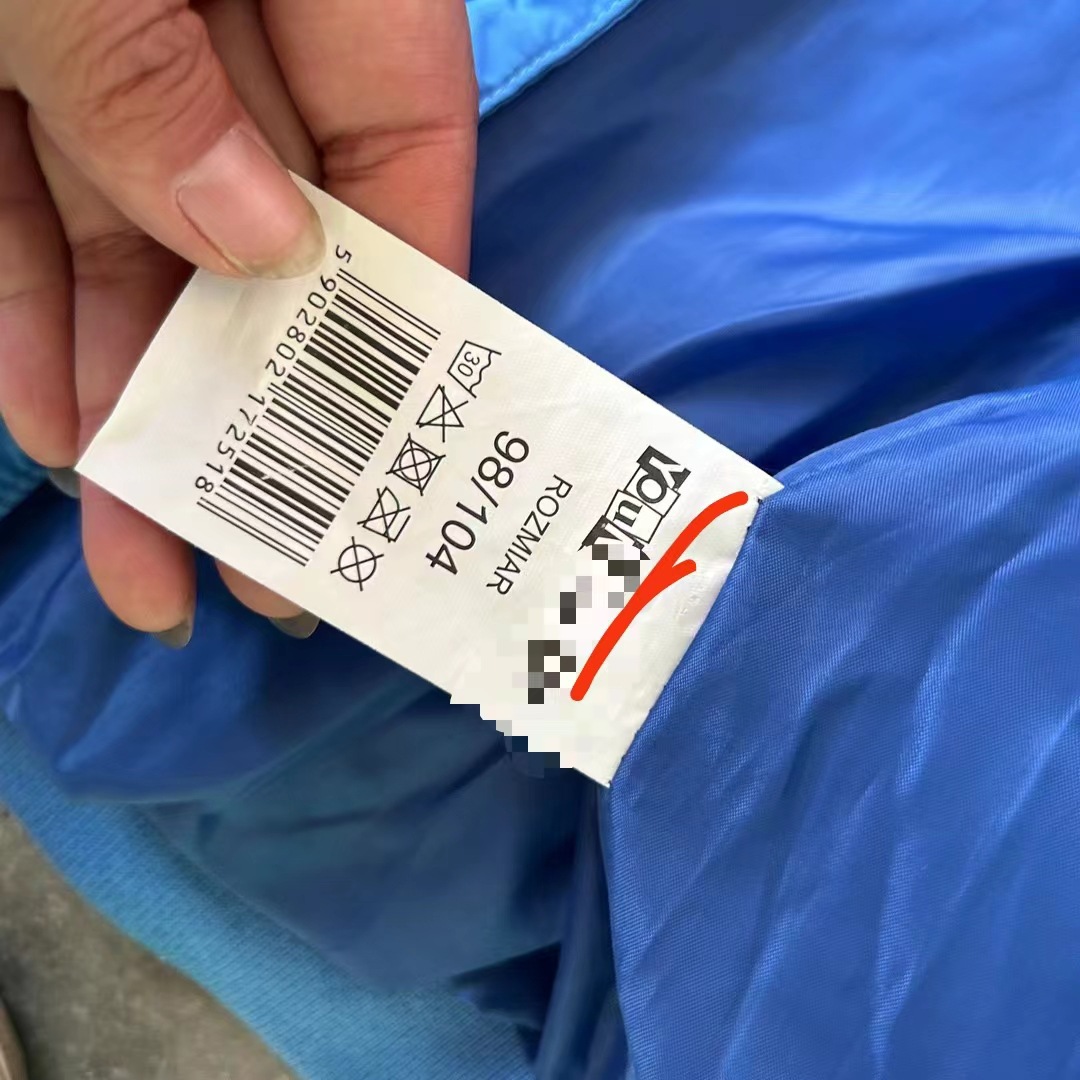 Ropa acolchada de algodón de marca europea y americana exportación niños ropa acolchada de algodón con capucha al por mayor