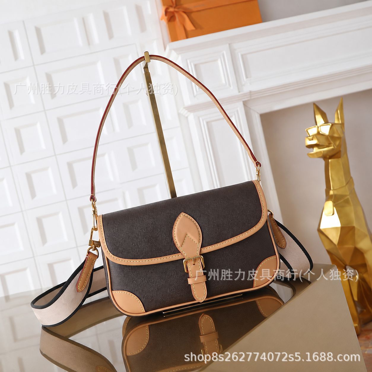 LV Monogram Mini Baguette Çanta - Dəri Çiyin və Krossbody