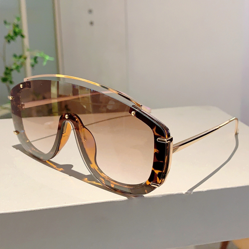 70g Weight Full Frame Glasses Structure Sunglasses Classification PC, UV400 Protection Lens Material Special-Shaped Mirror Glasses Style Travel, Party Occasion Solid Color Pattern Unisex Gender Simple Style, Streetwear Style Pink, Gold Color Simple Style Streetwear Solid Color PC UV400 Protection Special-Shaped Mirror Full Frame Women's Sunglasses 12