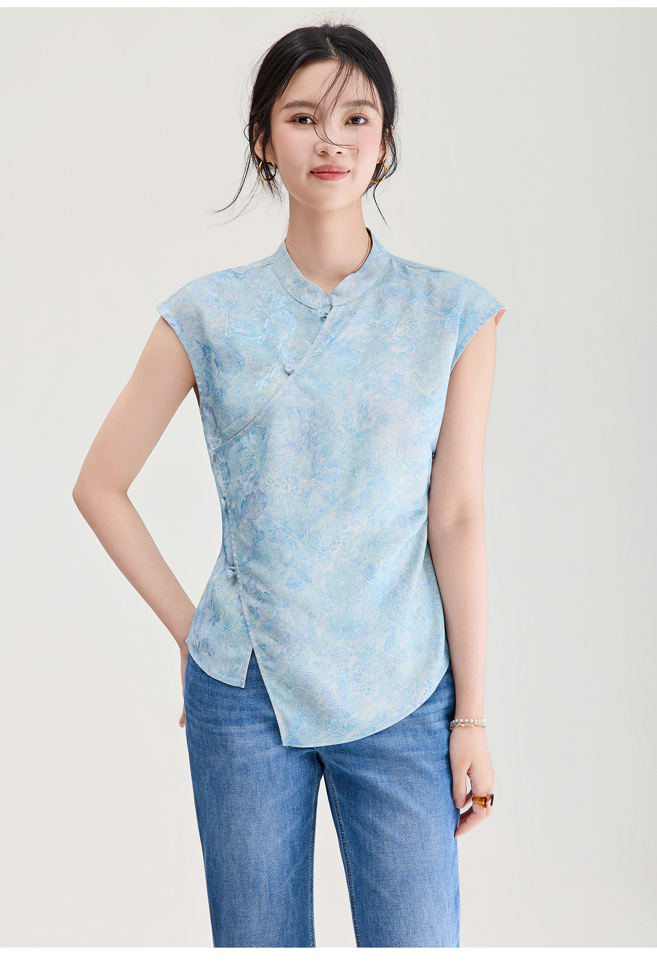 Áo vest không tay nữ kiểu Trung Quốc mới, chất lụa Jacquard nhuộm chìm, tà áo chéo, mặc mùa hè — màu xanh nhạt chi tiết 13