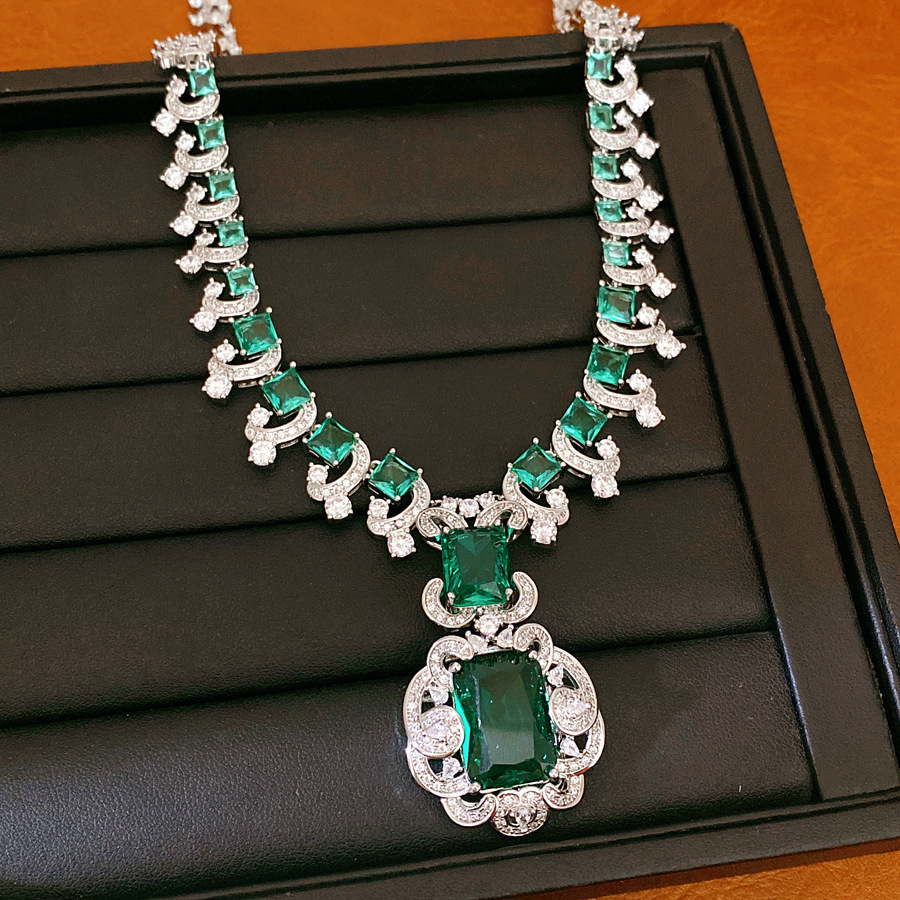 Collar de encaje cuadrado de piedra de martillo lujoso ligero nicho palacio estilo estilo exquisito conjunto de joyería estilo retro