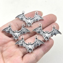 欧美哥特风蝙蝠展翅吊坠 古银锌合金万圣节DIY饰品配件