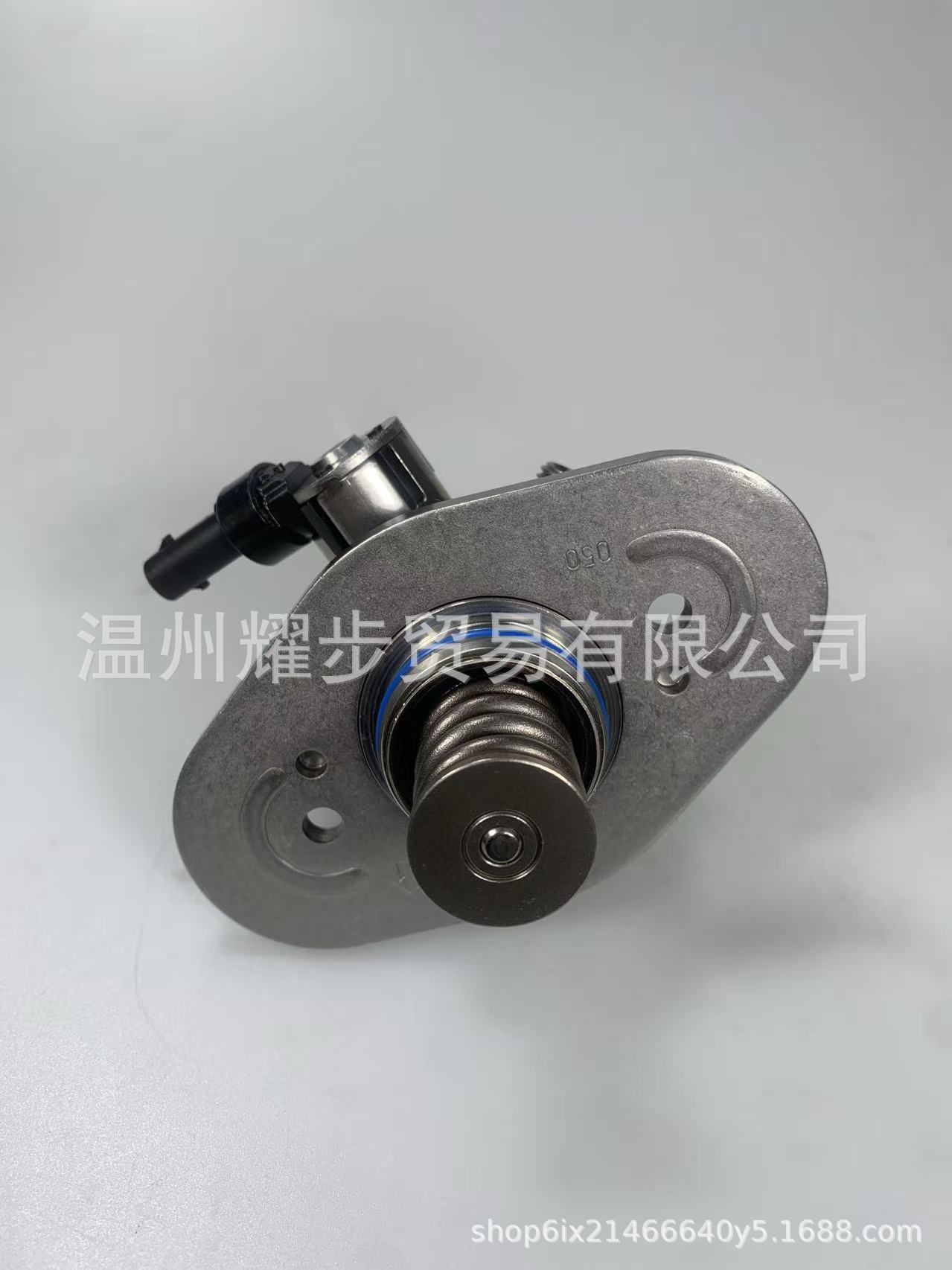 Refurbished 13518648176 0261520650 13518648177 Two V8 4.4L High-Pressure Fuel Pumps