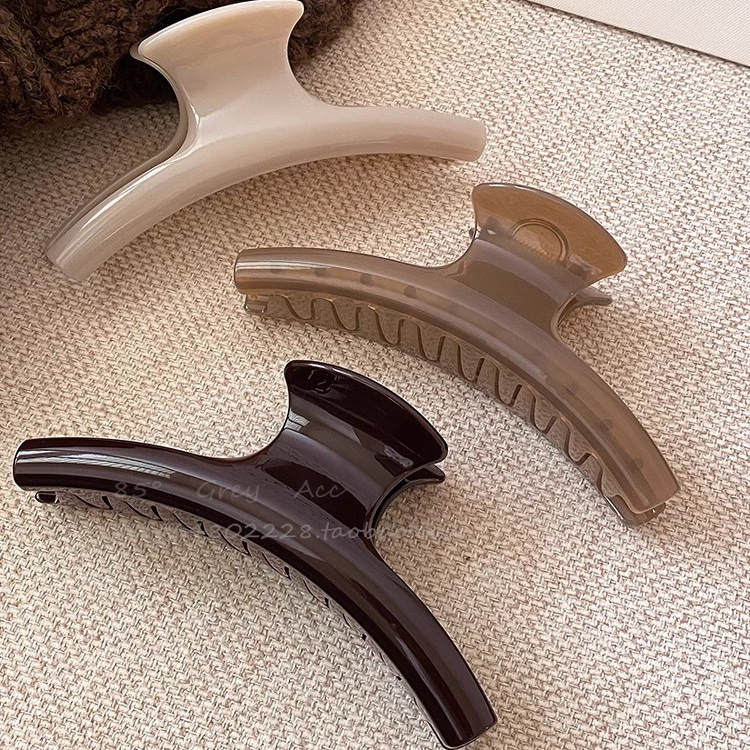 Extra-Large 15cm Hair Clip for Women with Thick Hair, 2026 New Model, Simple Large Size, High-End Feel, Hairpin for the Back of the Head, Shark Clip 2