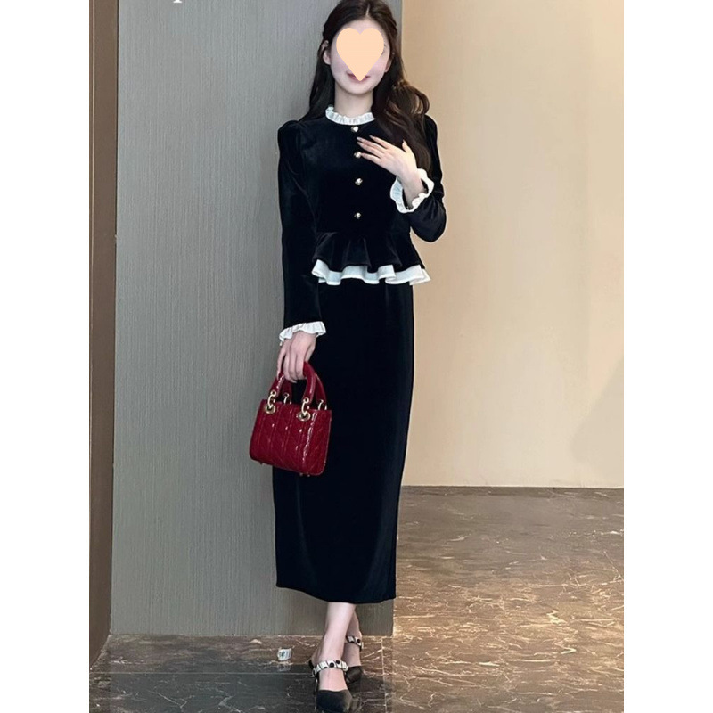Black and white spliced French velvet dress 2025 autumn new women's small fragrance style suit women's Hepburn style skirt