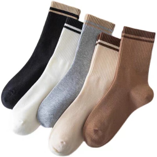 New women's mid-calf socks, autumn and winter high-bar stockings, fashionable and versatile trendy socks, personalized women's socks, factory style wholesale