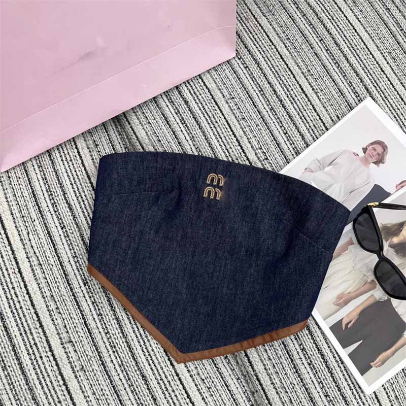 2025 Early Spring New High-End Miu Sexy Sweet and Spicy Age-Reducing Leather Letter Patch Embroidered Embellished Denim Tube Top