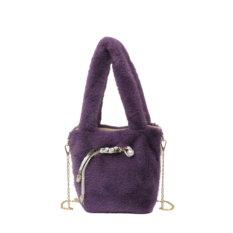 New plush with fashionable niche design, simple shoulder bag, Korean style artistic and casual versatile crossbody bag_voghion.com