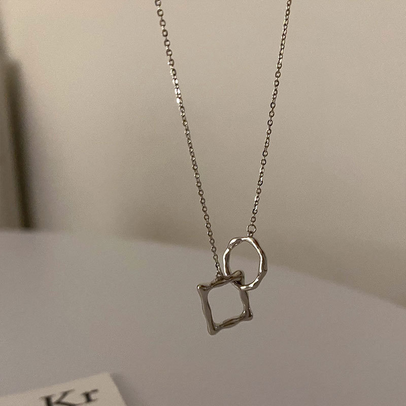 2021 new Korean geometric hollow square and circle interlocking copper clavicle chain