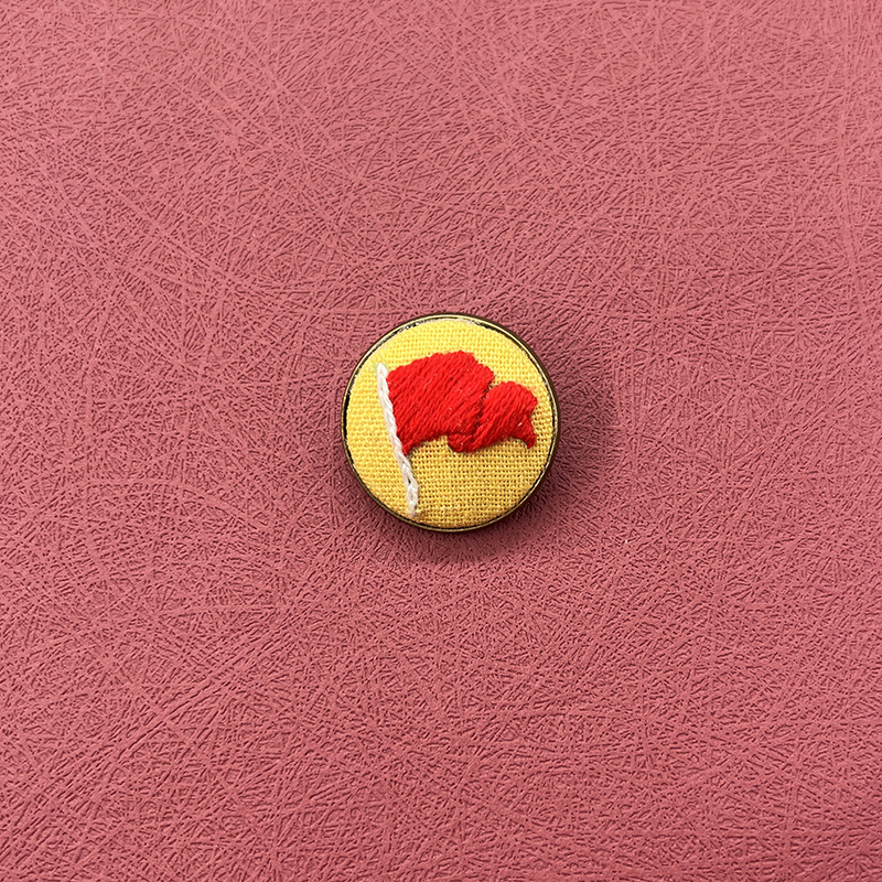 Bordado hecho a mano DIY creativo broche joyería de dibujos animados lindo insignia accesorios niños pareja regalo