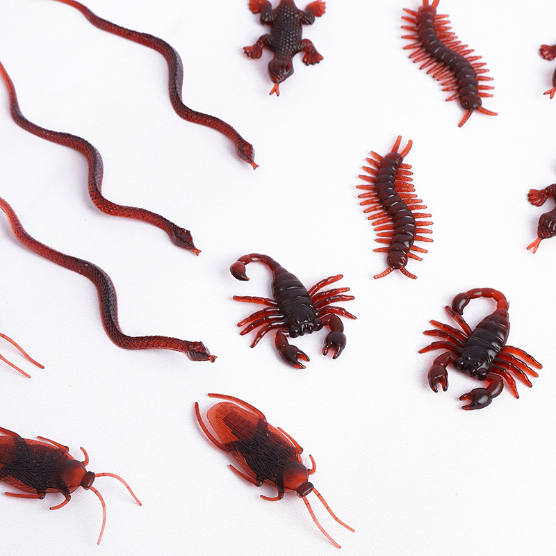 Halloween simulación cucaracha Día DE LOS Inocentes falso cucaracha realista cucaracha persona entera Xiaoqiang truco juguete al por mayor