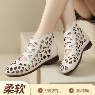 2025 Summer Genuine Leather Retro Hollow Women's Chunky Mid-Heel Soft Sole Comfortable Ethnic Style Mom's Four-Season Sandals