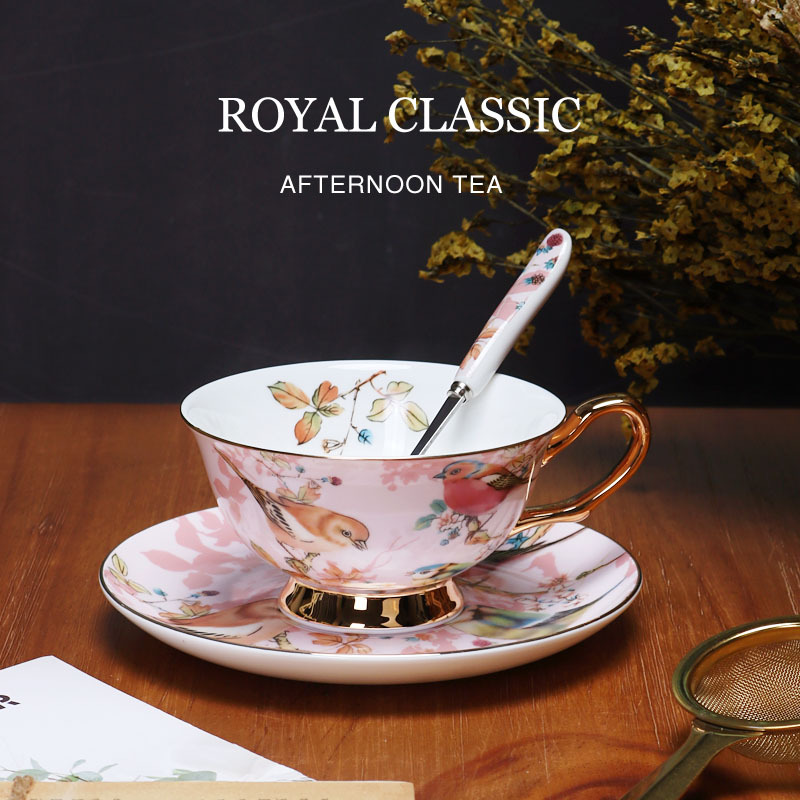 Exquisito hueso China taza de café y platillo de alta gama británica juego de té de la tarde traje de inauguración de la casa novias mano caja de regalo