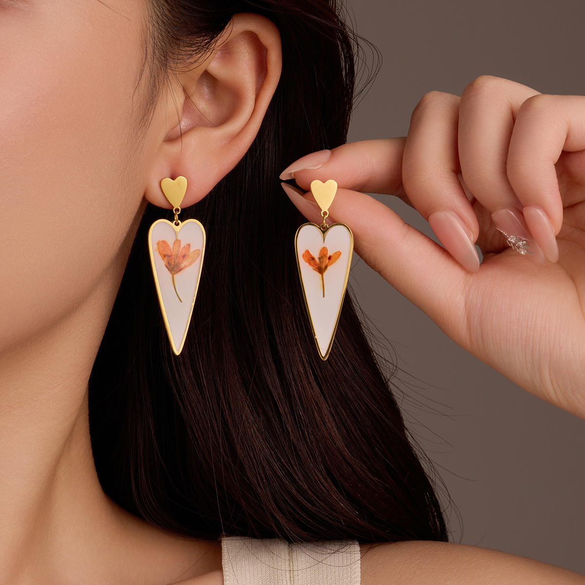 13g Weight 304 Stainless Steel Ear Needle Material Drop Earrings Classification 1 Pair Quantity Banquet, Tea Party Occasion 304 Stainless Steel Material Water Droplets, Heart Shape, Petal Pattern Women's Gender Enamel Design Elegant, Retro Style Gold Color 1 Pair Elegant Retro Water Droplets Heart Shape Petal Enamel 304 Stainless Steel Drop Earrings 1