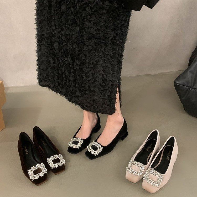 Zapatos planos de boca poco profunda con diamantes de imitación de alta gama para mujer, elegantes mocasines planos de punta cuadrada versátiles, novedad de otoño de 2025.