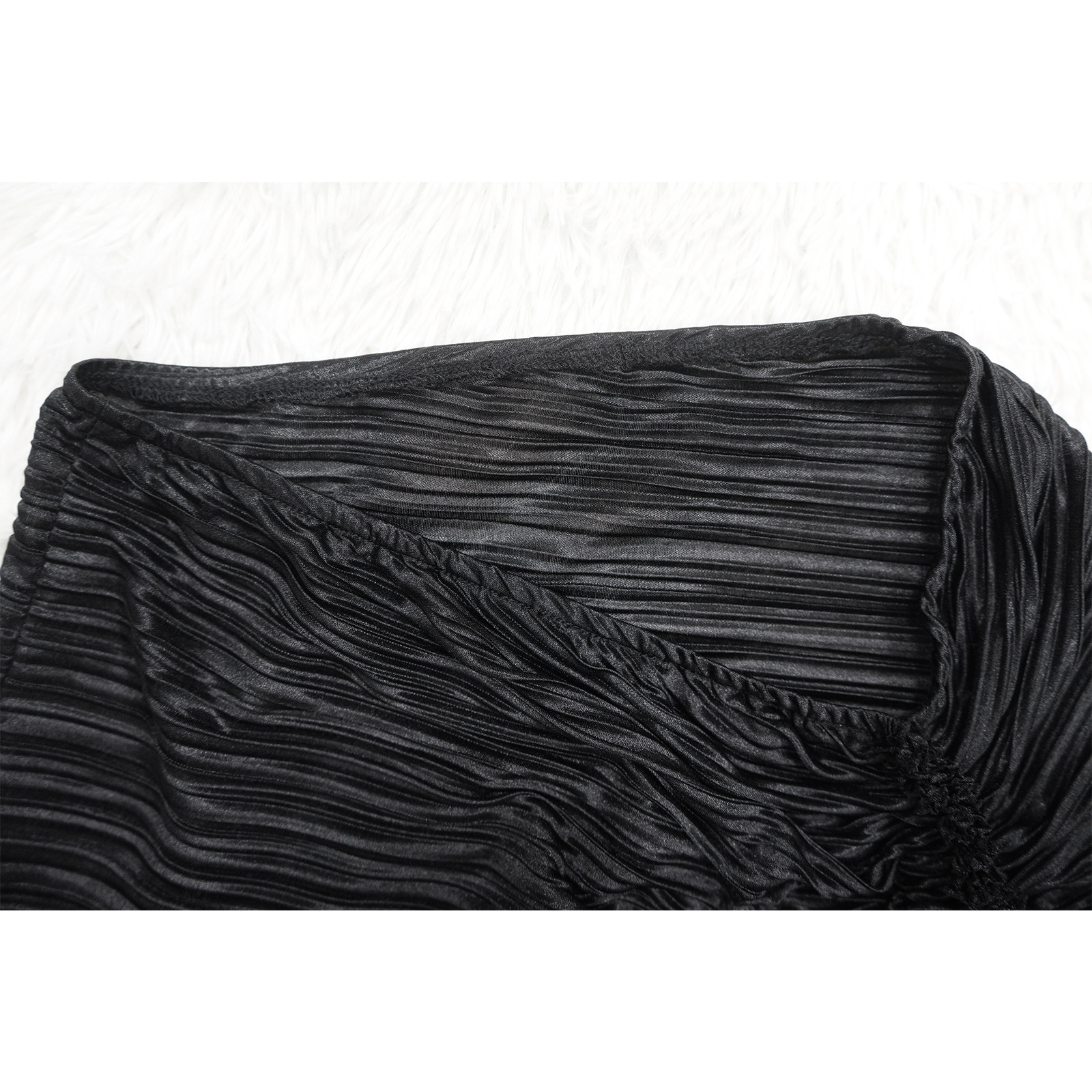 Women Wear Sleeveless Split Ruffled Pleated Skirt Set