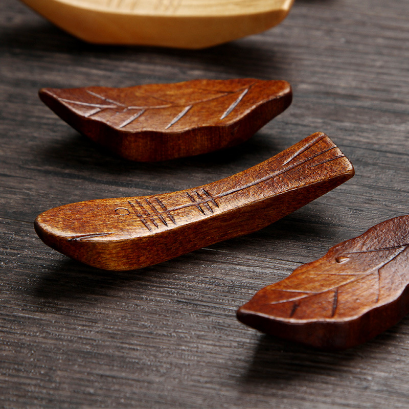 Hotel wooden chopstick holder, chopstick rest, matching wooden chopsticks, creative public chopsticks, wooden utensil chopstick holder, chopstick pillow, wooden