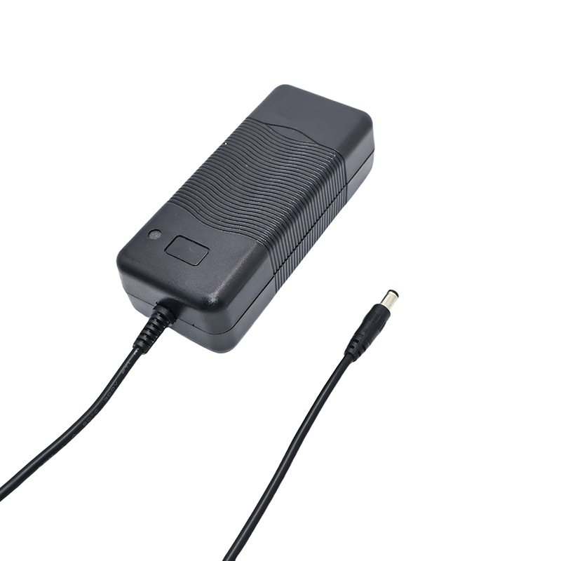 直供 英国5V6A电源UKCA认证适配器 梅花尾/品字尾/8字座adapter