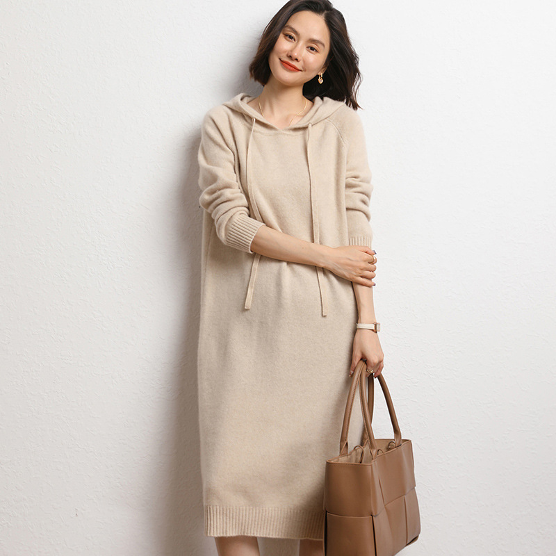 软糯山羊绒2025秋冬新款女套头连帽卫衣毛衣裙过膝长款针织连衣裙