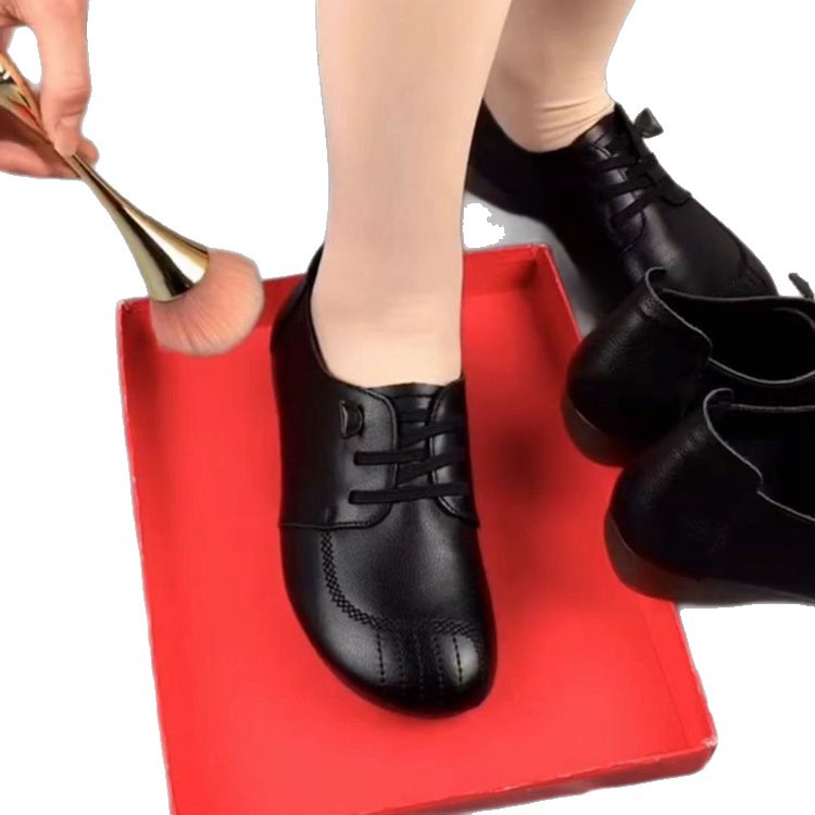 Zapatos de la mujer superficial Lefour zapatos de cabeza redonda primavera y otoño zapatos de mediana edad zapatos casuales zapatos de mujer fábrica al por mayor