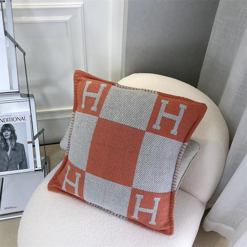 Amazon H 枕北欧モデルルーム昼休みソファクッション車の腰サポート背もたれクッションニット枕カバー