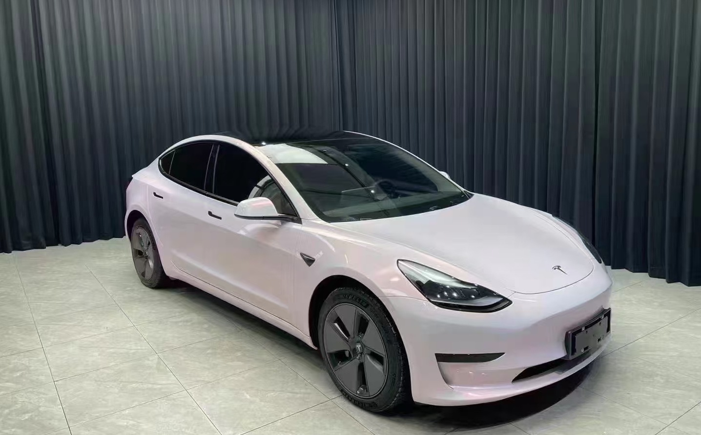 Manufacturer's Ready-Made Car Color Changing Film Pet Huayue Pink Feizi Xiaoxiao Cross-Border Hot Selling Car Body Color Changing Film Can Be Cut