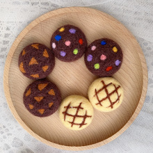 羊毛毡食物儿童摄影拍摄道具曲奇菠萝包装饰配件发饰胸针冰箱贴