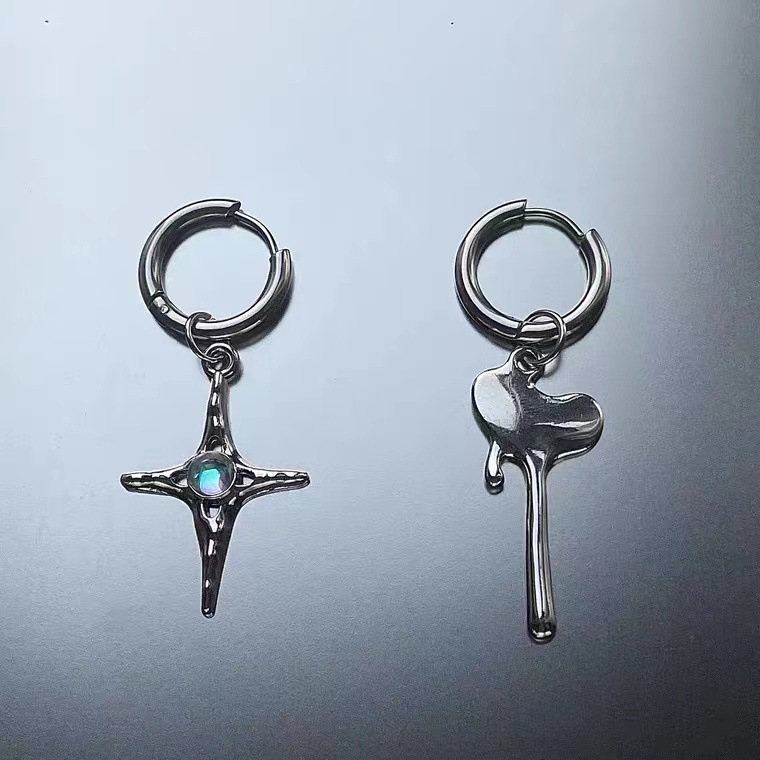 辣妹彩鑽星體耳環女生小眾原創設計四芒星耳釘潮酷甜妹耳飾