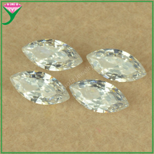 ����؛�R���ΰ�ɫ�ʯ��ʯcz�Ϙ��~�κϳ�����������R�۽�����