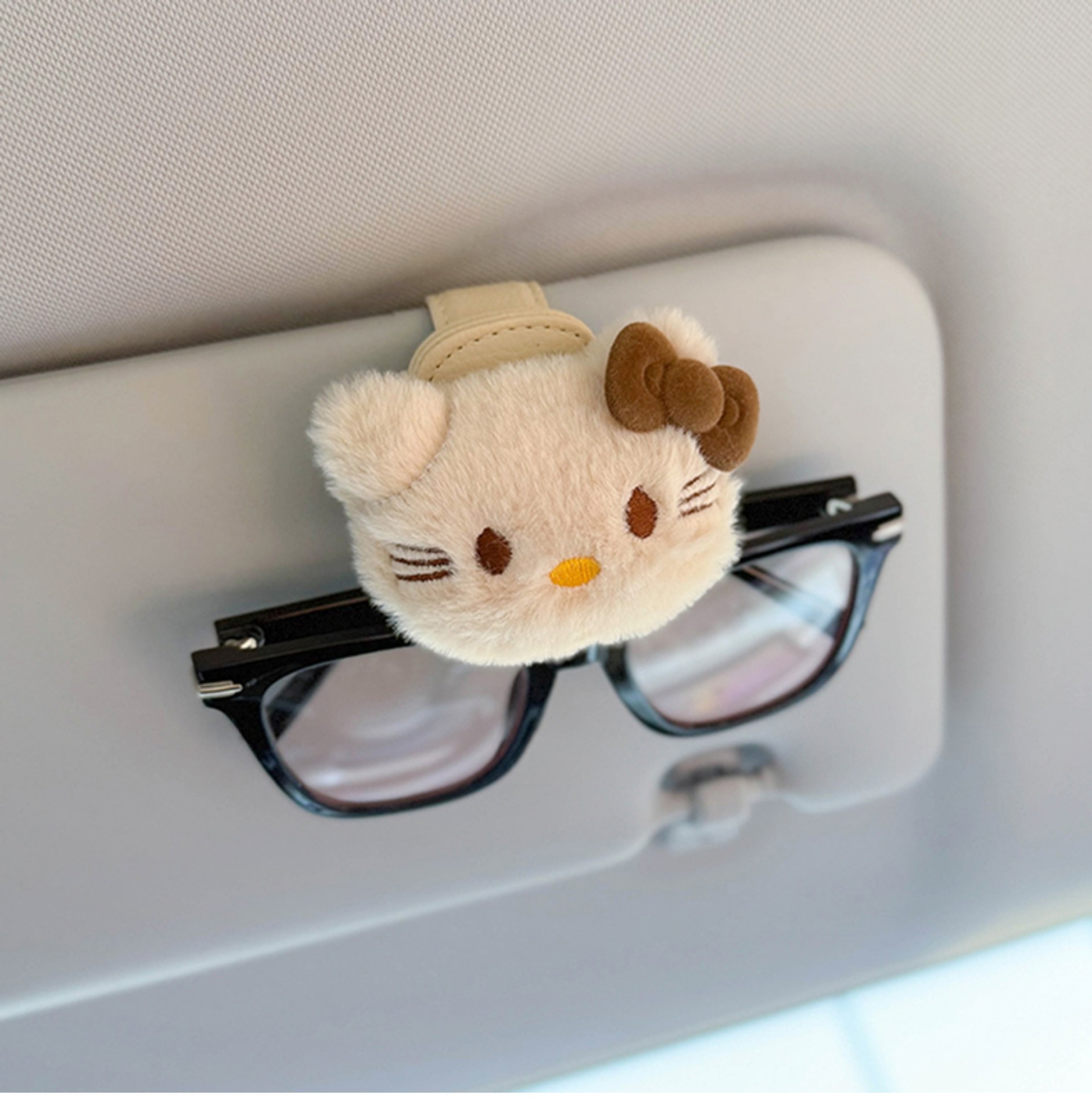 Car-Mounted Glasses Clip for Use in the Car, Sunglasses Holder, Sun Visor Magnetic Clip, Cute and High-End for Women