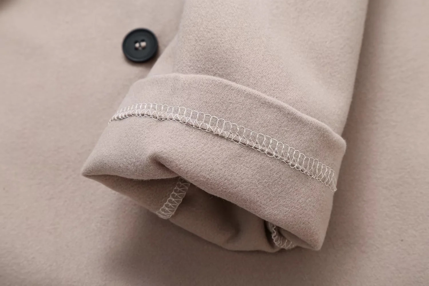 568g Weight Coat, Woolen Coat Outerwear Type Long Sleeve Sleeve Length Double Breasted Placket Type woolen Fabric Type Long Top Length Daily Occasion Standing Collar Neckline Loose Fit Type Solid Color Pattern Winter, Autumn Season Women's Gender Elegant, British Style Style Women's Elegant British Style Solid Color Double Breasted Coat Woolen Coat 17