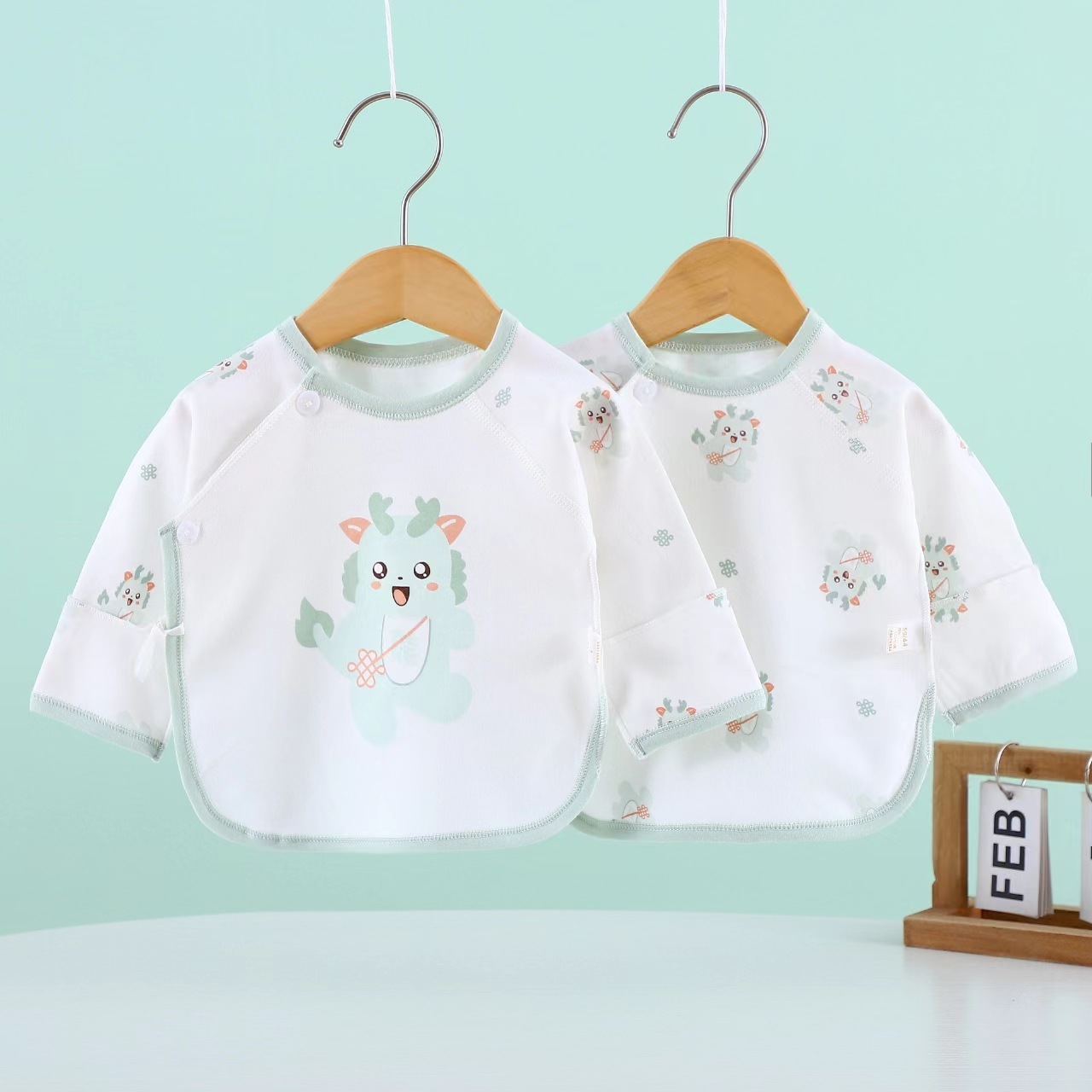 Recién nacido de algodón cómodo bebé monje ropa cuatro estaciones 0-3 meses y una media espalda ropa bebé anti-pañal dos piezas