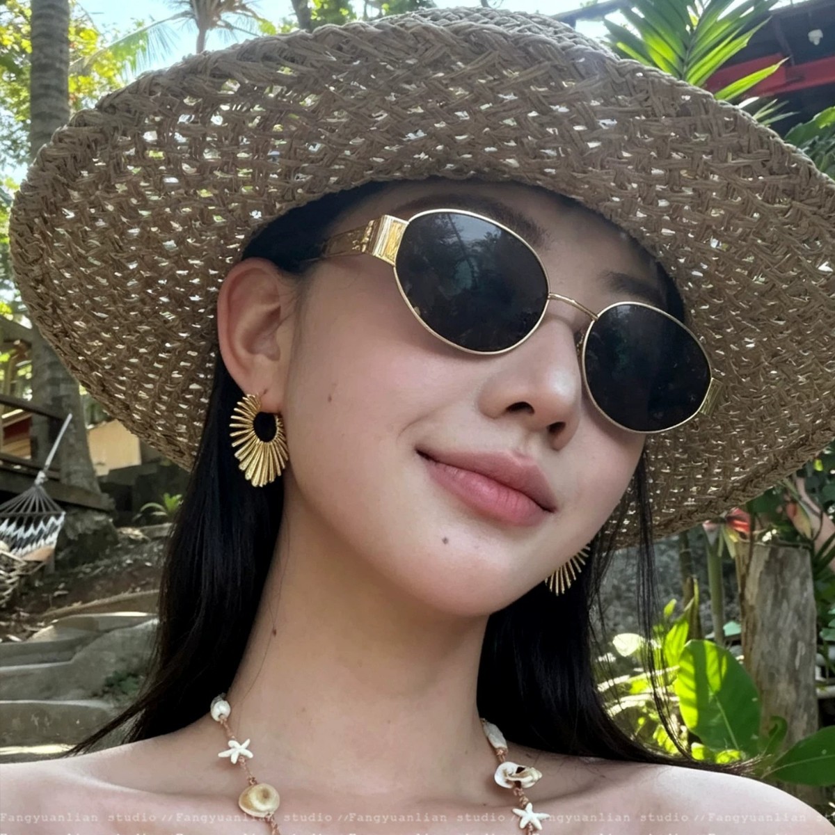 Metal Old Money Style Geometric Heart Earrings for Women, Unique and High-End Earrings, Exaggerated Seaside Vacation Style Ear Accessories