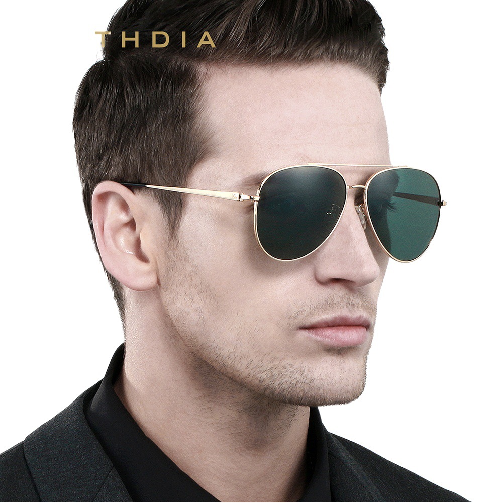Entrega de una sola pieza sin marca LOGO hombres gafas de sol polarizadas gafas de rana conducción gafas de sol de pesca en stock 8259