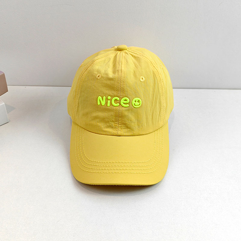 Sombreros infantiles primavera y verano color caramelo sombrero de sol de niñas letras bonitas sombrero de béisbol sombrero de boca de pato sombrero de sol de bebé