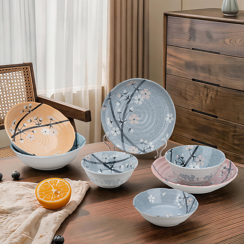 Japanese Imported Tableware Ceramic Plates for Home Use, Featuring the Light Ink Cherry Series Underglaze Color Bowls and Plates