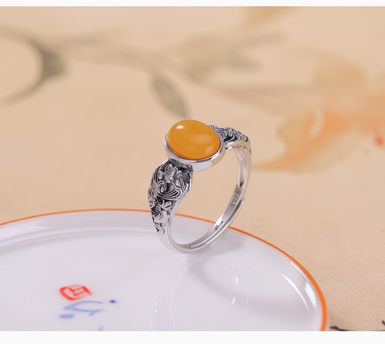 Nhẫn bạc S925 đính đá onyx đỏ họa tiết sóng biển phong cách vintage — Mật ong sáp chi tiết 4