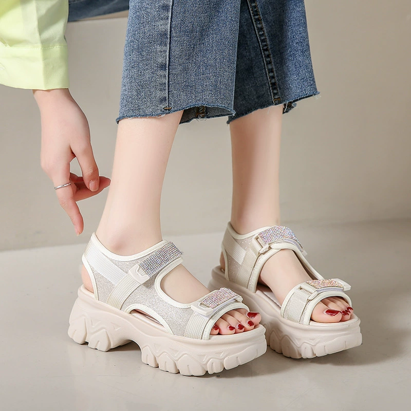 Босоножки маленького размера 33, женские летние спортивные стильные толстые подошвы, новинка 2024, женская обувь на платформе, римская повседневная обувь на высоком каблуке